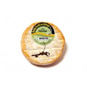 Brebis Génépi 300 gr. La montagne est dans ce fromage festif, alcool et lait de montagne se marient pour le plaisir des papilles. 